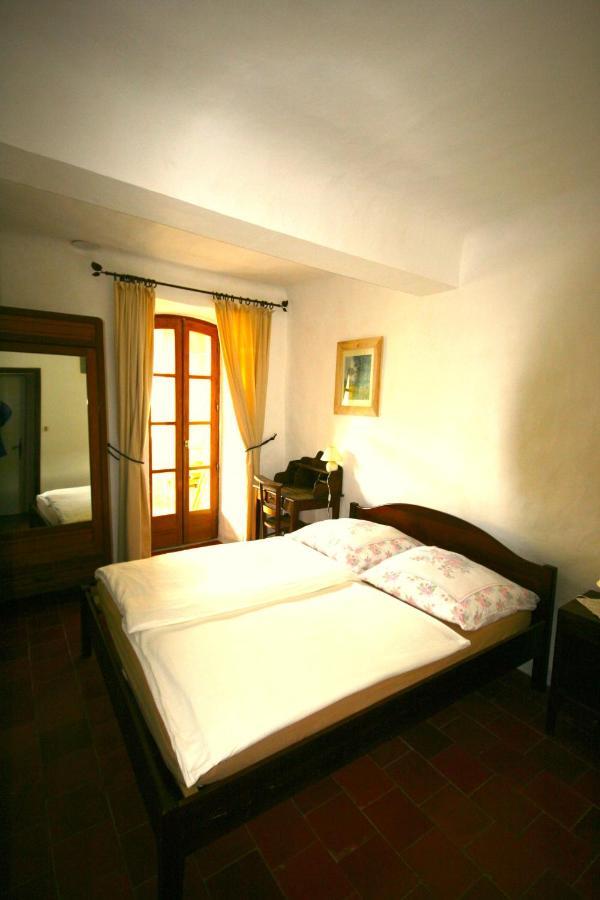 Mas Des Tours Chambre D'Hotes Tornac Kültér fotó
